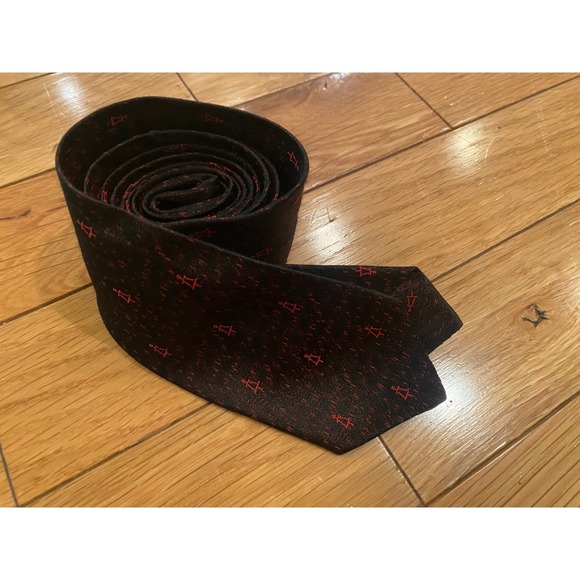 Wembley‎ Mens Necktie Black Red Geometric Abstract Pattern Tie - Picture 3 of 4
